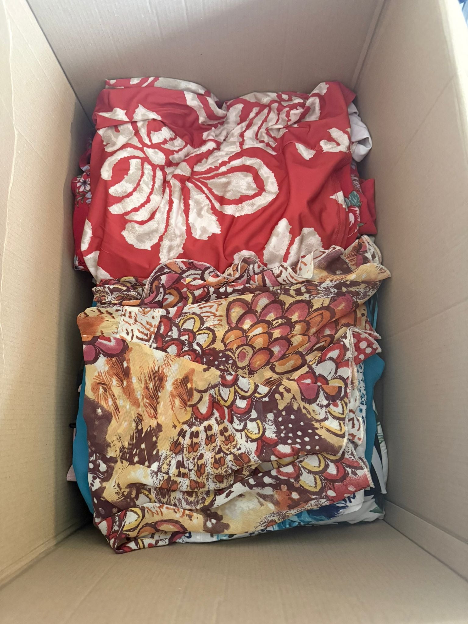 Grade A Preloved Ladies’ Dresses – 10KG